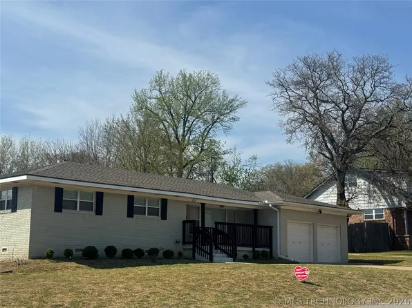 202 N Moccasin Pl, Sapulpa, OK 74066