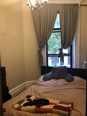 Rented by R New York | media 53