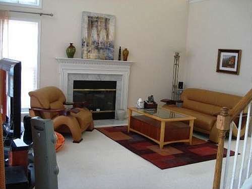 2nd image of 515 S Orchard Farms Ave
