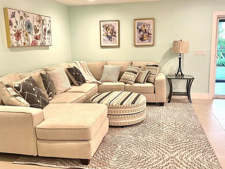 4836 Napoli Dr #4836 — Photo 3