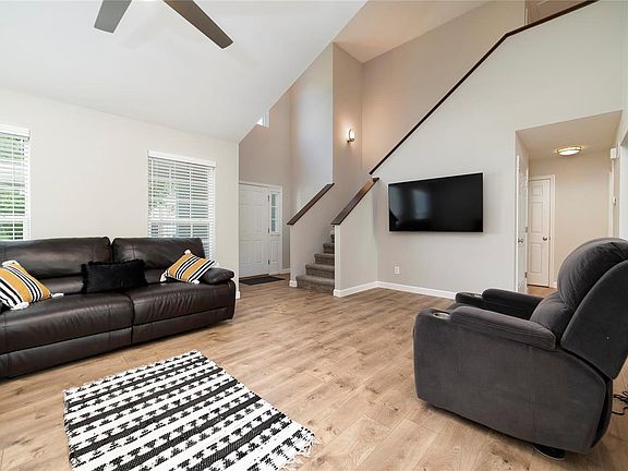 4th image of 7842 Sagebrook Ct