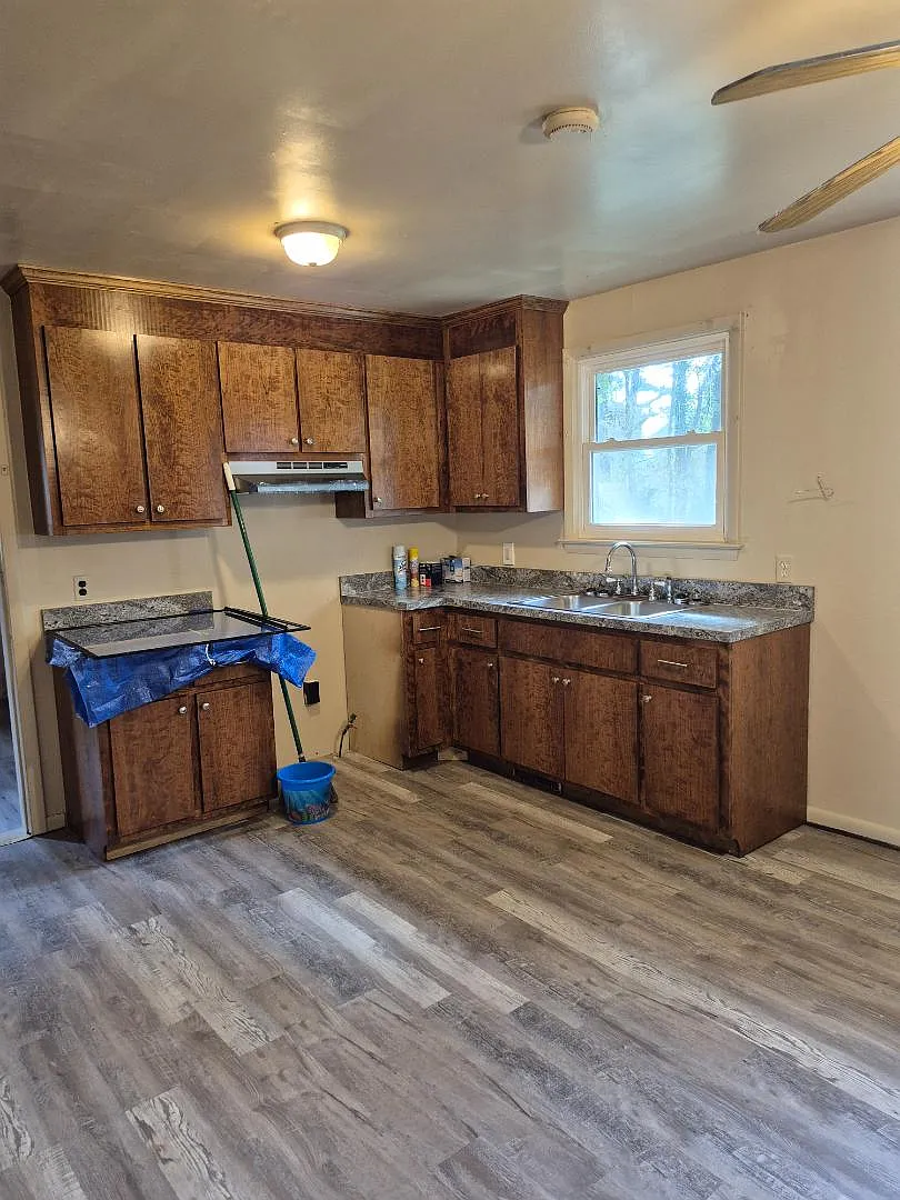 Property Photo - 1760 S Halcun Dr