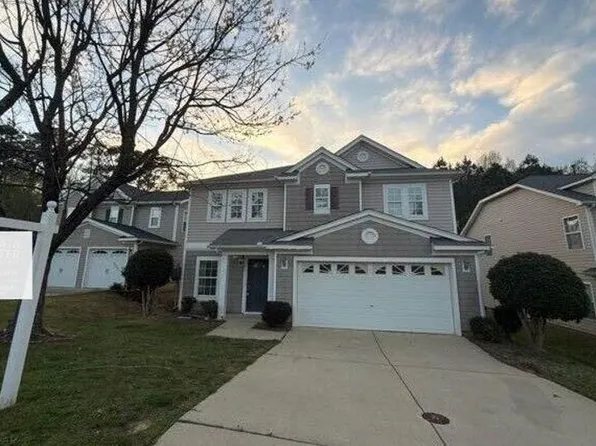 229 Georgetowne Dr, Clayton, NC 27520