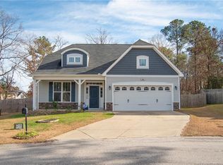 48 Golden Rod Cir, Spring Lake, NC 28390