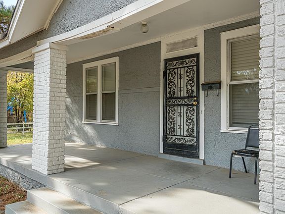 4th image of 1243 Greenwood St