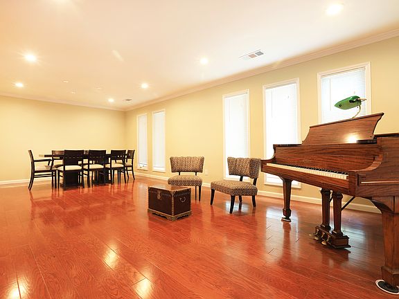 3rd image of 2209 Smoke Stone Cir