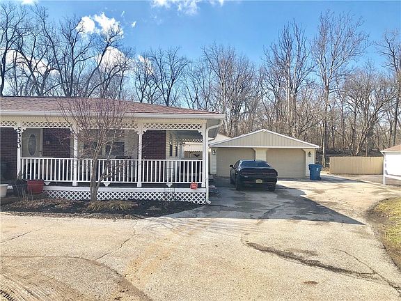 2nd image of 5330 Sandhurst Dr