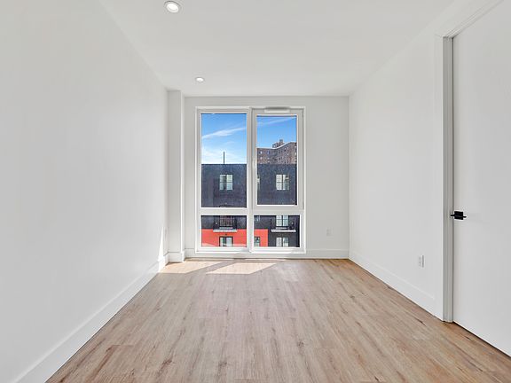 4th image of 2175 Bergen St #3F