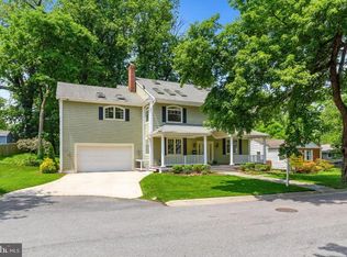 10208 Drumm Ave, Kensington, MD 20895