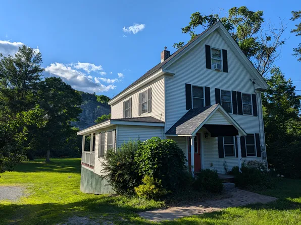 653 State Route 10, Orford, NH 03777