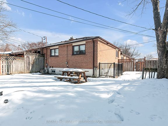 4th image of 116 Addington Cres