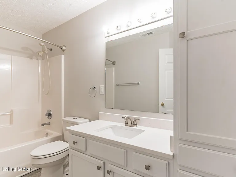 7121 Blue Stream Ct — Photo 18