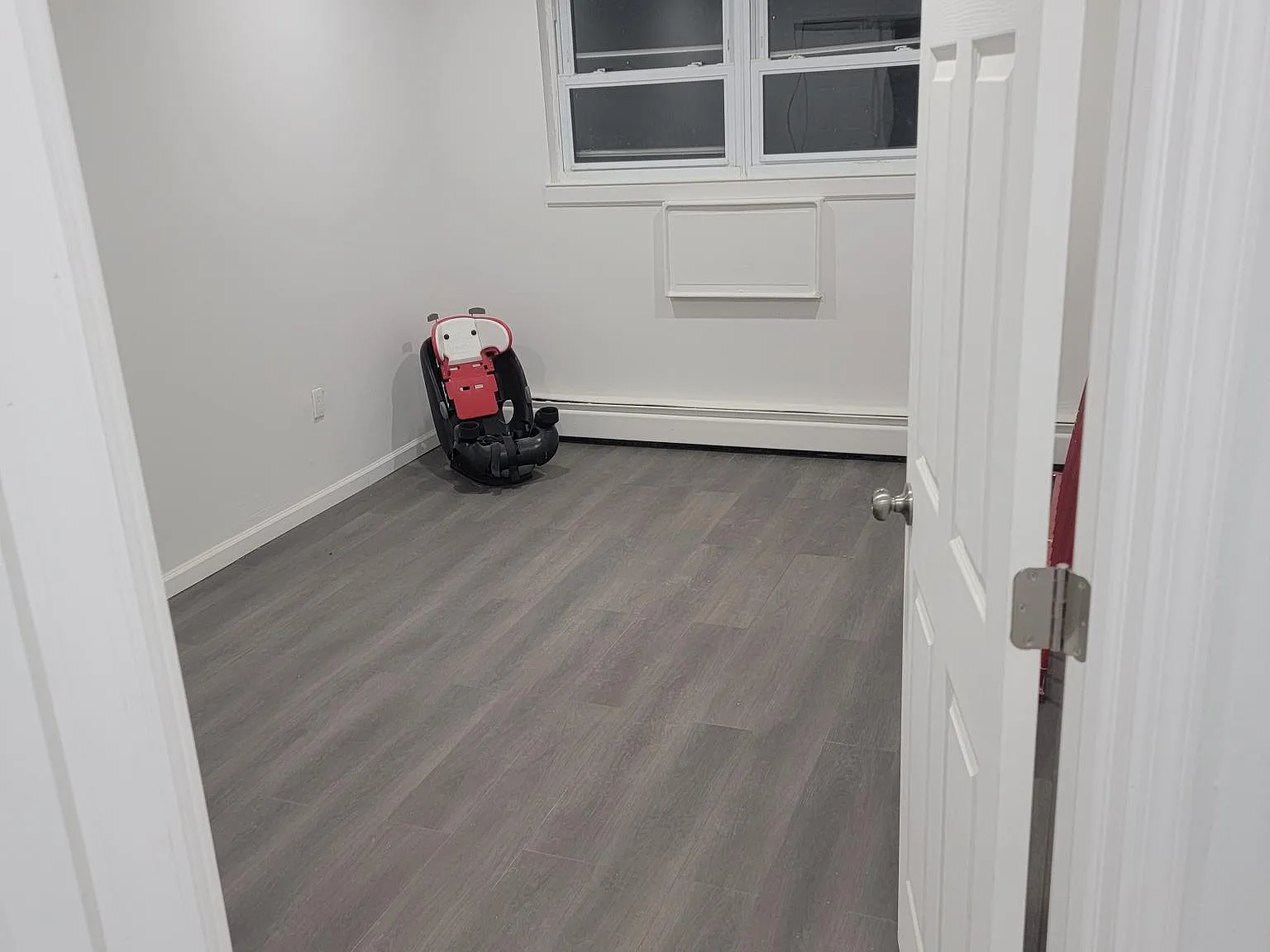 3 bed, 1000 sqft, $3,600 — Photo 3