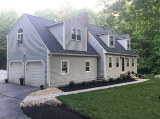 18 Helen Dr, Hooksett, NH 03106