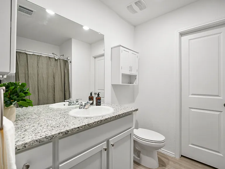 2411 Lake Hls — Photo 14