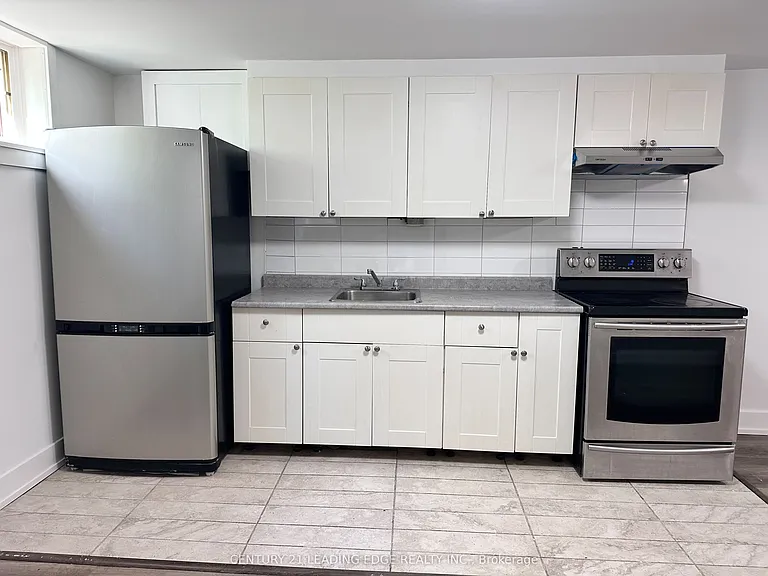 4 Randane Dr #BASEMENT — Photo 2