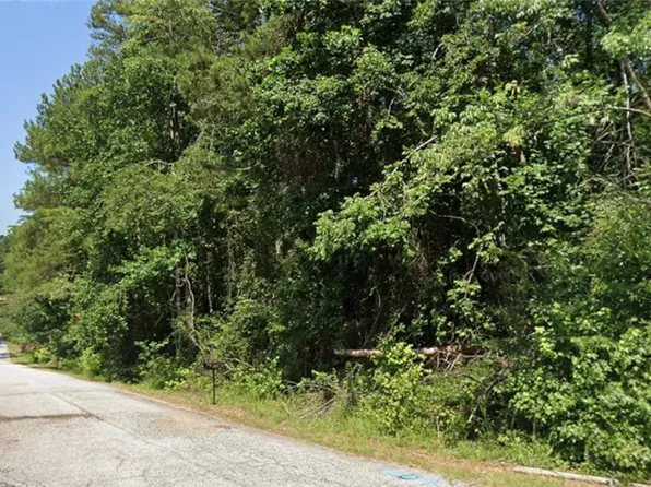 139 Viking Dr, Westminster, SC 29693