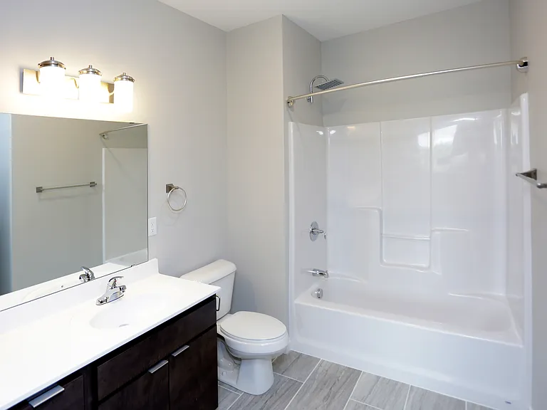 Uptown Apartments — Photo 13