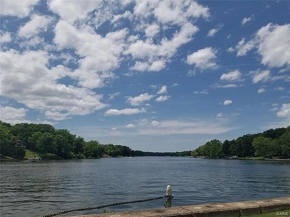 2nd image of 5794 S Lakeshore Dr