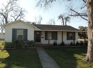 801 Maple St, Uvalde, TX 78801