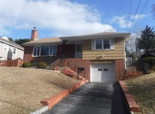 46 Dale Rd, Eastchester, NY 10709