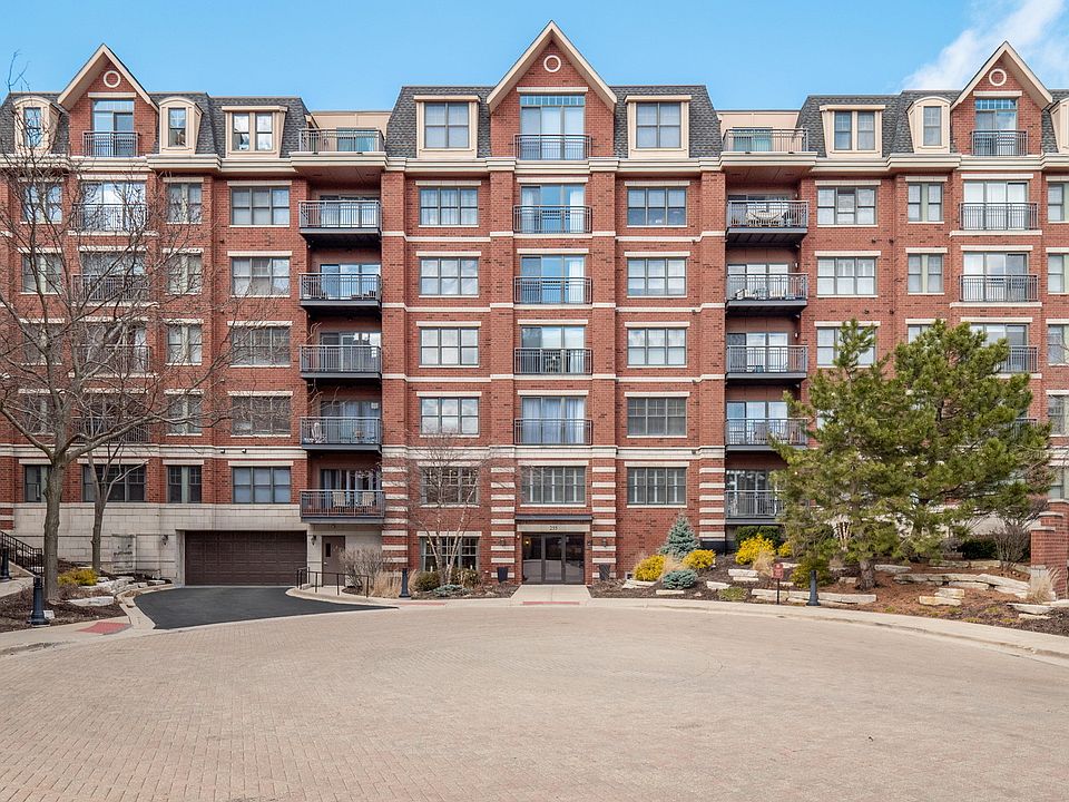 255 E Liberty Dr Wheaton, IL, 60187 - Apartments for Rent | Zillow