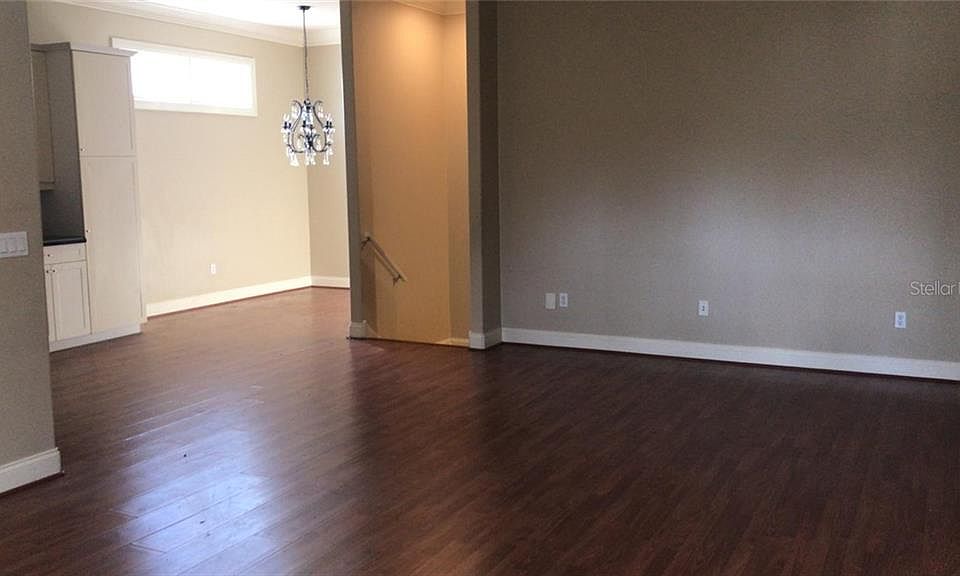 1st image of 901B Westpark Dr