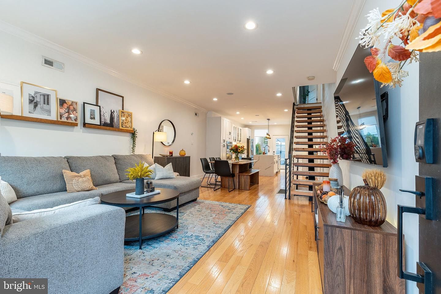 436 Manton St, Philadelphia, PA 19147 | MLS #PAPH2672296 | Zillow