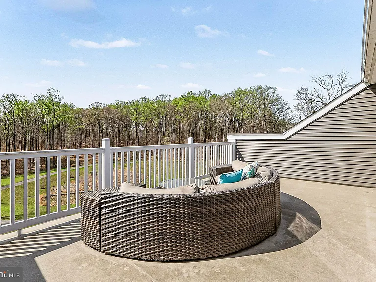 10878 Foxtrot Cir — Photo 34