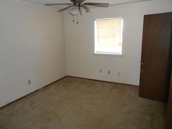 5th image of 1236 Northcliff Ave