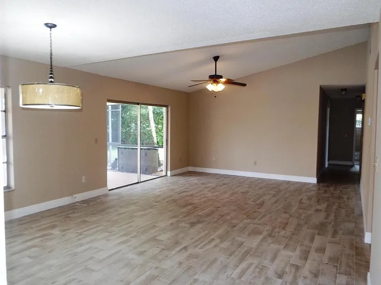 1268 Pinetta Cir — Photo 6