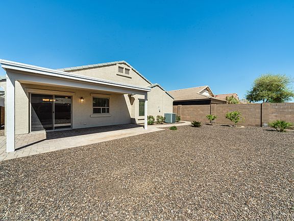 5th image of 587 E Baker Dr