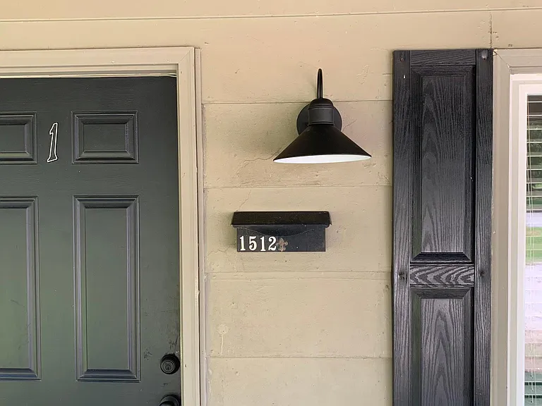 1512 Houston St #2 — Photo 1