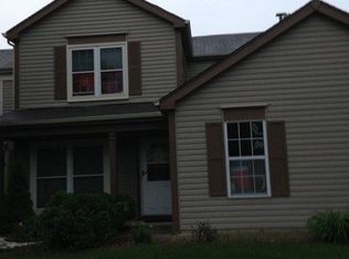 137 Horizon Cir, Carol Stream, IL 60188