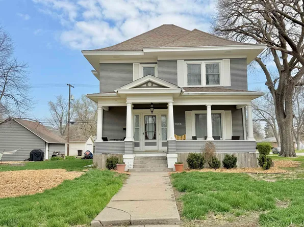 2906 17th St, Columbus, NE 68601