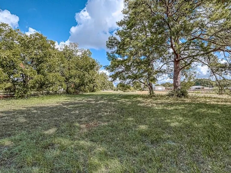 17303 Swansbury Dr — Photo 21