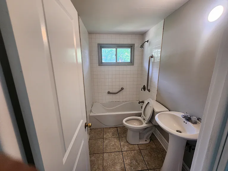 Bathroom main floor