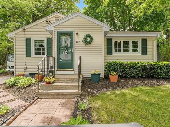 187 Riverview St, Brockton, MA 02302