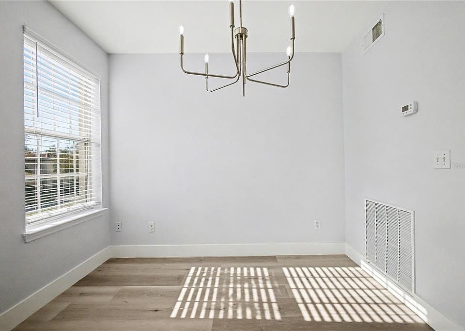 1st image of 1042 Waterside Dr #1042