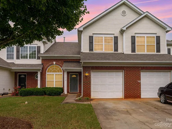 11938 Stratfield Place Cir, Pineville, NC 28134