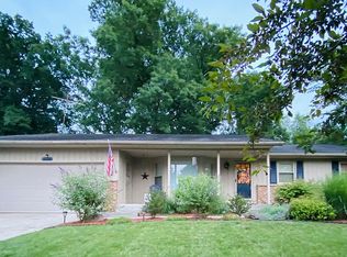 5538 Edgelawn Dr SE, Kentwood, MI
