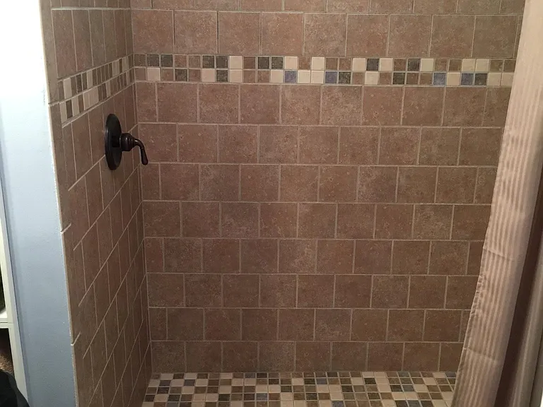 111 Berry Ave — Photo 8