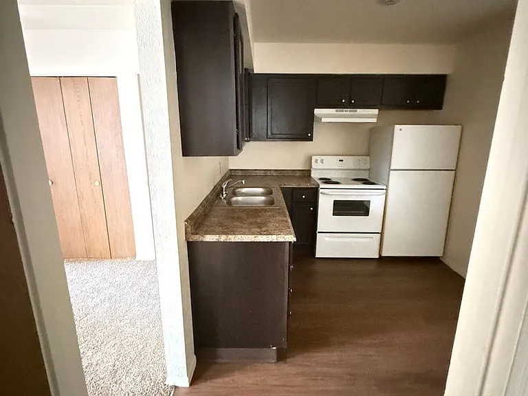 2805 E Idaho Ave — Photo 12
