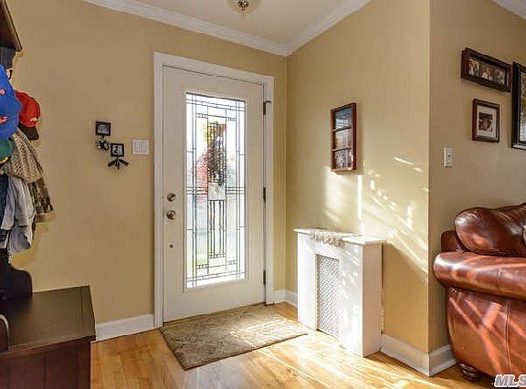 3rd image of 12 Yale Pl