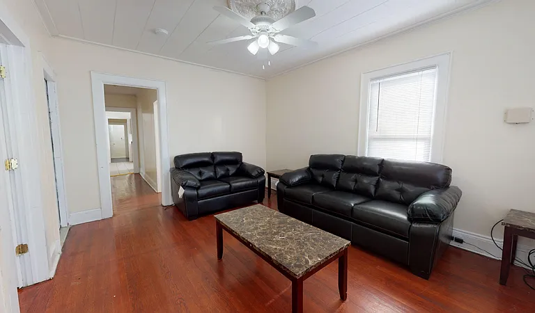 1318 Madison St — Photo 1