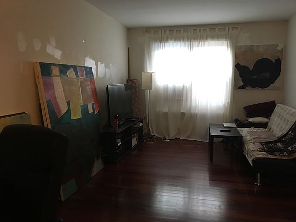 2nd image of 2819 44th St #1