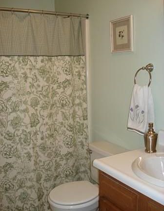 Full Bath - Top Floor