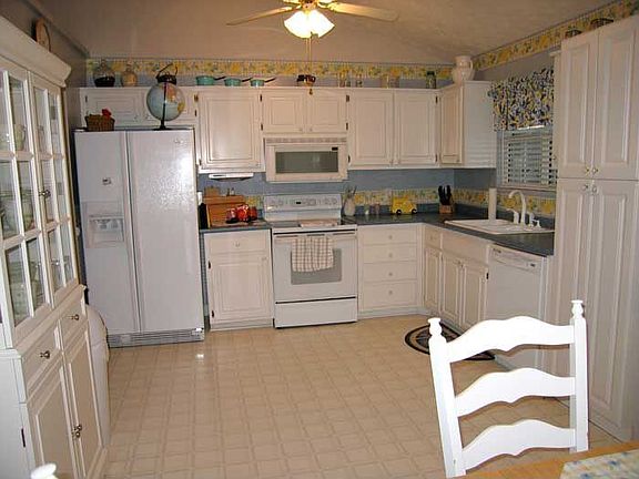 Large Kitchen