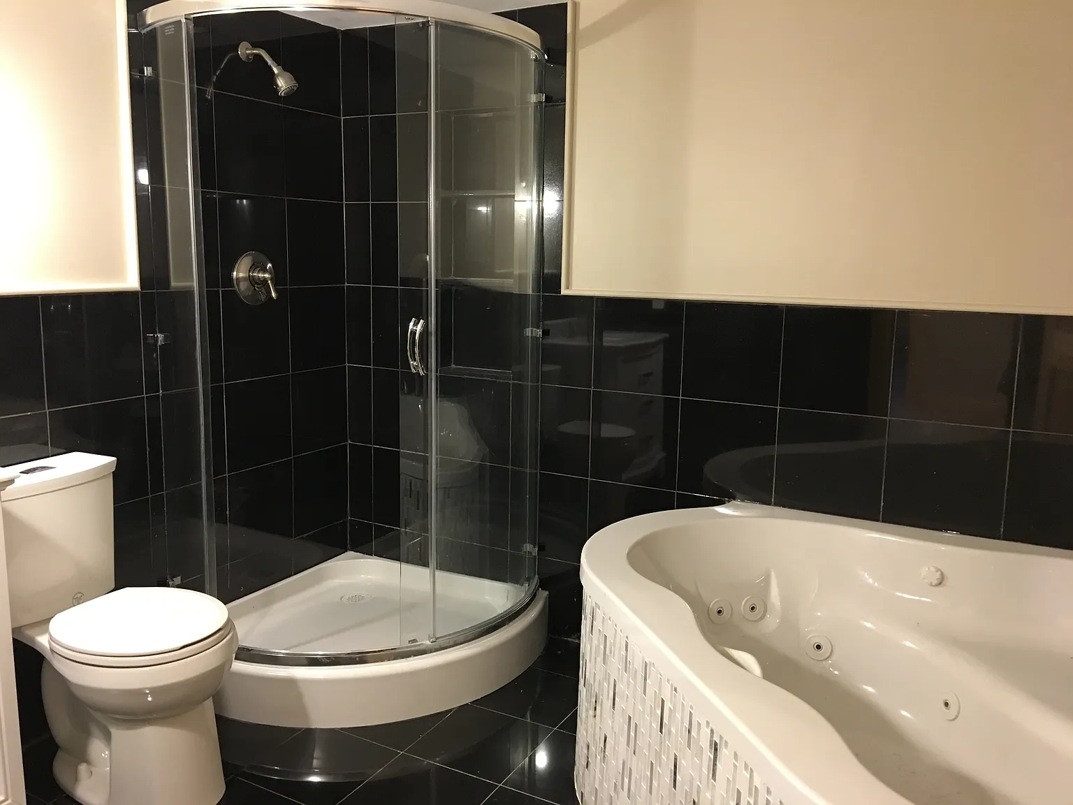 6 bed, 2000 sqft, $6,500 — Photo 2