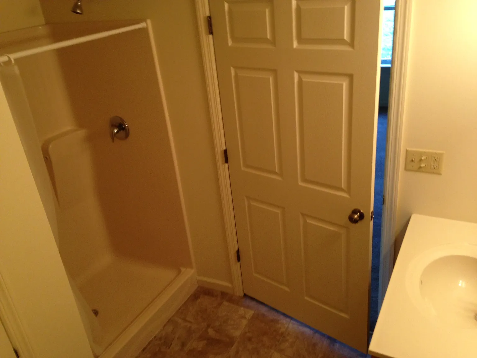 3 bed, 1500 sqft, $1,325 — Photo 3
